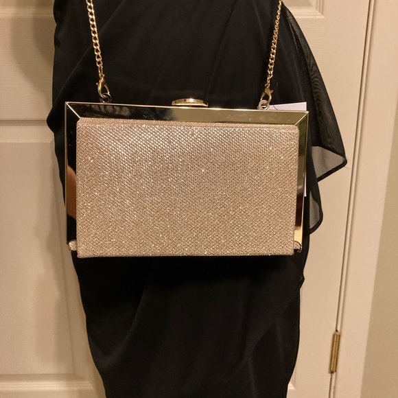 Expressions NYC gold crossbody/clutch evening bag - Picture 3 of 8